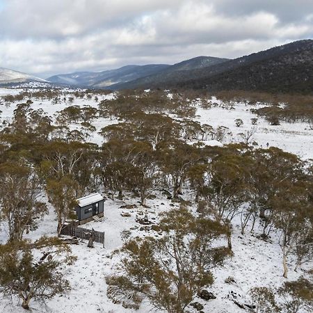 Big Yard Escapes - Two Off-Grid Tiny Houses On The Mowamba River جيندابين المظهر الخارجي الصورة