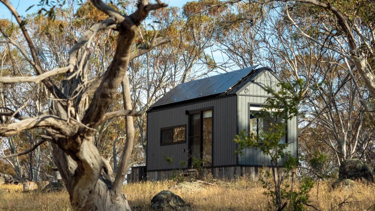 Big Yard Escapes - Two Off-Grid Tiny Houses On The Mowamba River جيندابين المظهر الخارجي الصورة