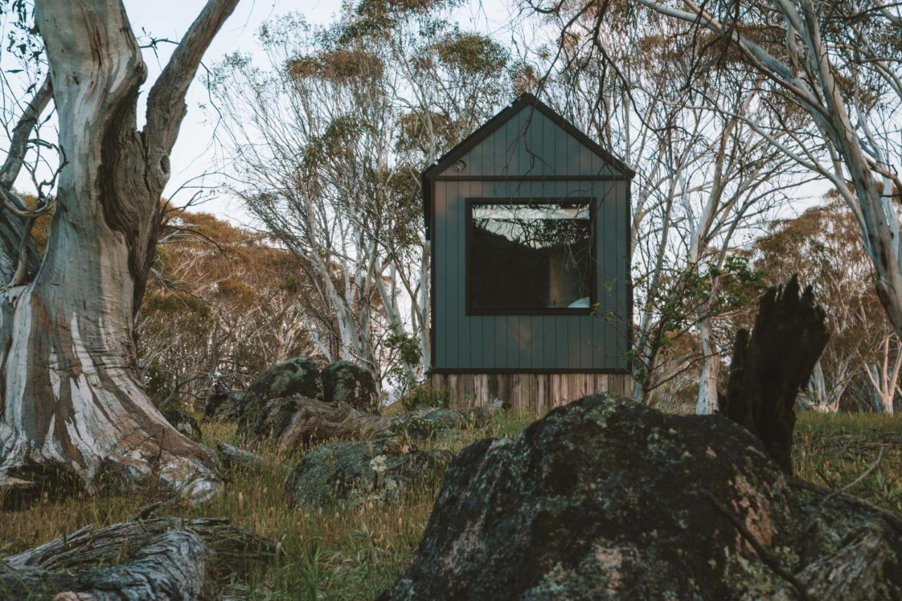Big Yard Escapes - Two Off-Grid Tiny Houses On The Mowamba River جيندابين المظهر الخارجي الصورة